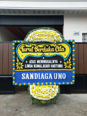 Papan Bunga Duka di Silaing Bawah